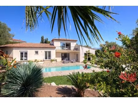 achat maison 5 pièces 168m² roquefort les pins 06330