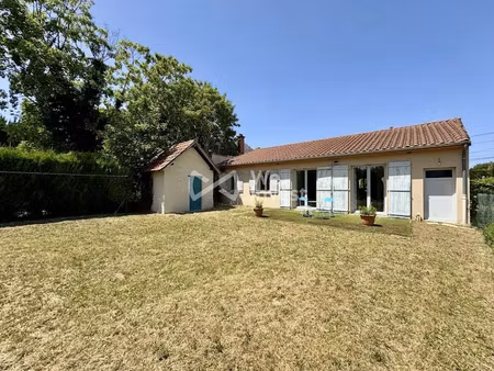 vente maison 4 pièces 95 m² à gannat (03800)  219 900 €