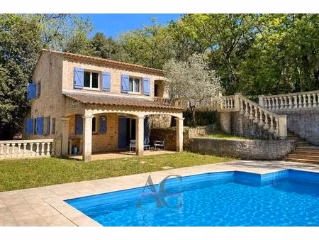 maison de luxe en vente à sainte-anastasie-sur-issole  france