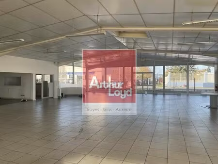 achat local commercial 340m² sens 89100