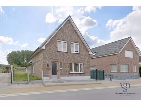 huis te koop in landskouter met 3 slaapkamers