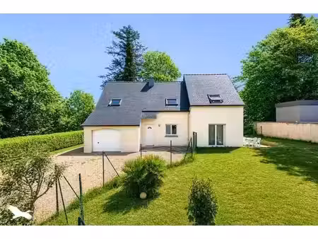 vente maison 7 pièces 136 m² à lampaul-guimiliau (29400)  247 220 €