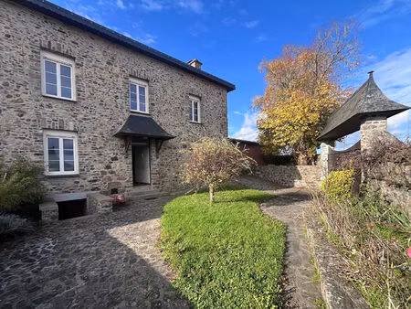 vente maison 5 pièces  149.81m²  le genest