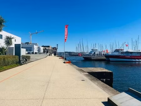 location local d’activités lorient 56100 442m²