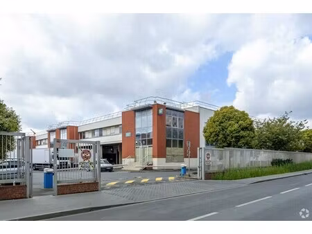 location local d’activités saint-ouen-sur-seine 93400 559m²