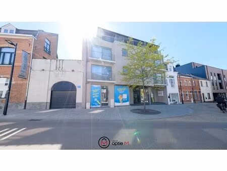 commercieel te koop in beringen