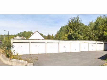 location parking clermont 60600