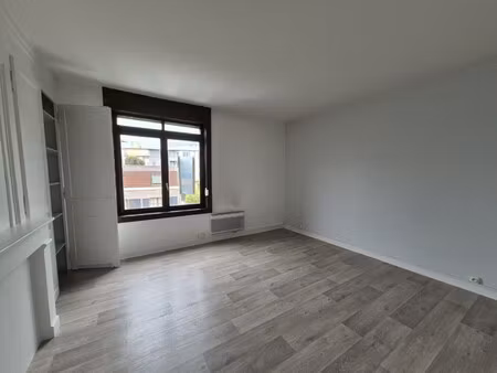 location appartement 2 pièces 31m² lille 59000