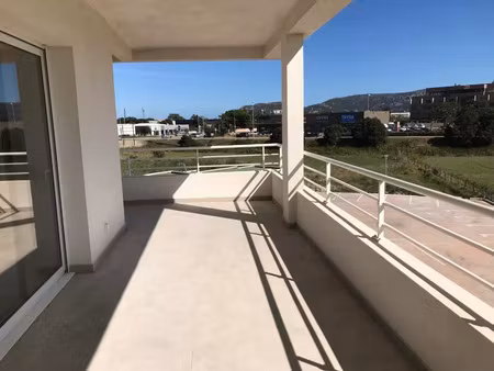 location appartement 2 pièces 38 m² à porto-vecchio (20137)