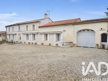 vente maison à berneuil (17460) : à vendre / 265m² berneuil