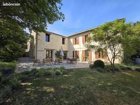 prestigieuse maison en vente saint-aubin-de-branne  france