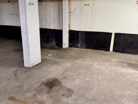 vente garage 8 m² paris 13 (75013)