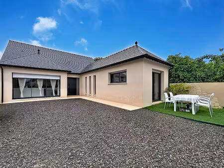 vente maison 4 pièces  105.60m²  château