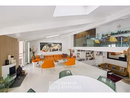 maison de ville mixte esprit loft au coeur des abbesses