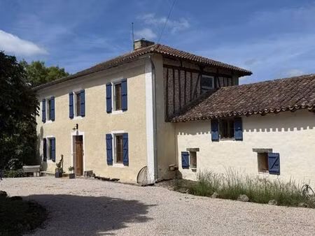 maison de luxe de 337 m2 en vente seissan  france