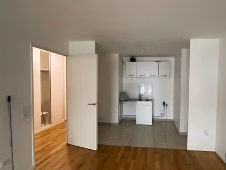 location appartement 3 pièces 66m² massy 91300