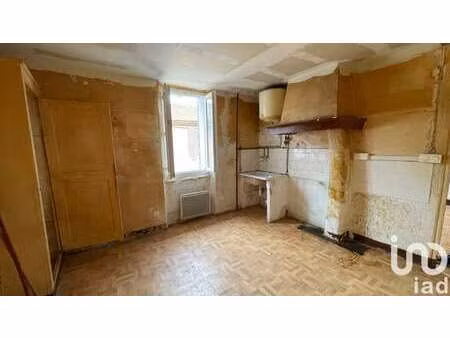 vente immeuble à la londe-les-maures (83250) : à vendre / 90m² la londe-les-maures