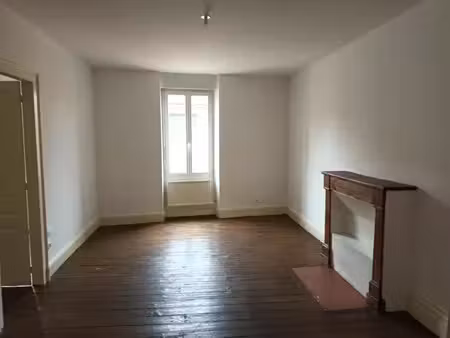location appartement decazeville 12300 - - surface privée