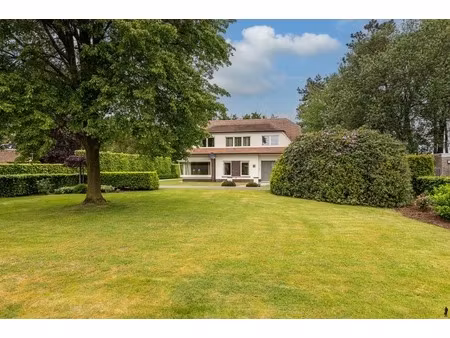 huis te koop in weelde met 4 slaapkamers