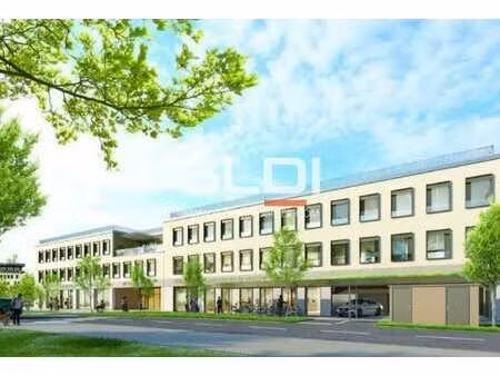 vente bureaux 61 m² à 1 819 m²
