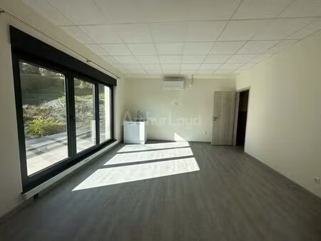 location bureaux 47 m²