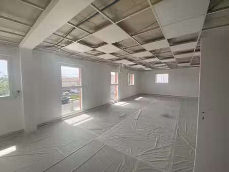 location local d’activités 33m² à 280m²