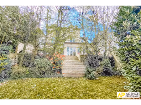 versailles montreuil maison 7 pièces 165 m² habitables sur parcelle de 449 m²