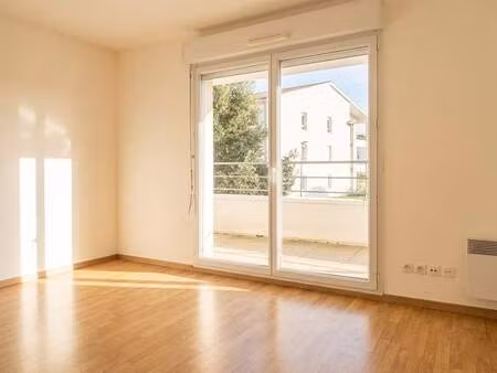 location appartement 2 pièces 45m² st sebastien sur loire 44230