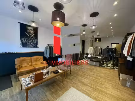 location commerce brech 56400 79m²