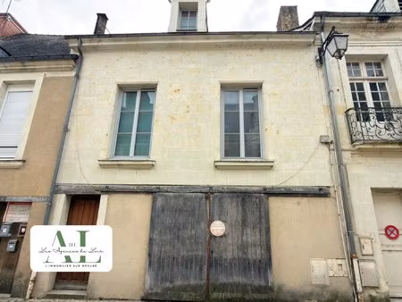 immeuble en plein centre de baugé