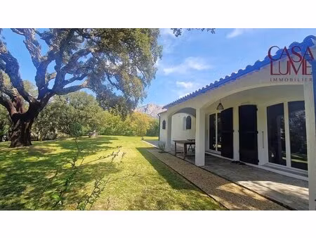 maison à afa f4 avec 3500 m² de terrain constructible