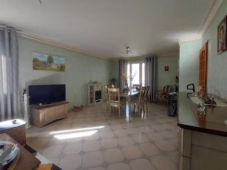 vente maison à laval avesnières (53000) : à vendre / 139m² laval avesnières