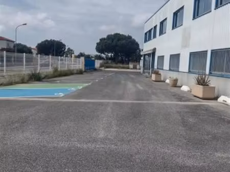 location local commercial 2374m2 pia 66380 - 9500 € - surface privée