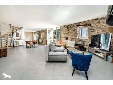 vente longère et corps de ferme à plomodiern (29550) : à vendre / 128m² plomodiern