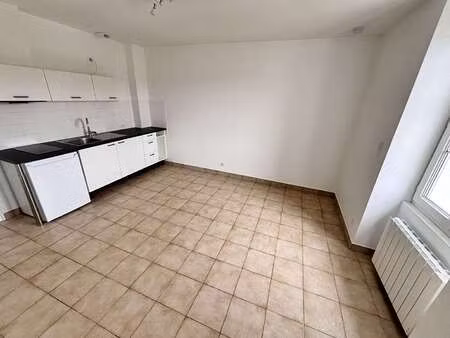 location appartement t1 à basse-goulaine (44115) : à louer t1 / 22m² basse-goulaine