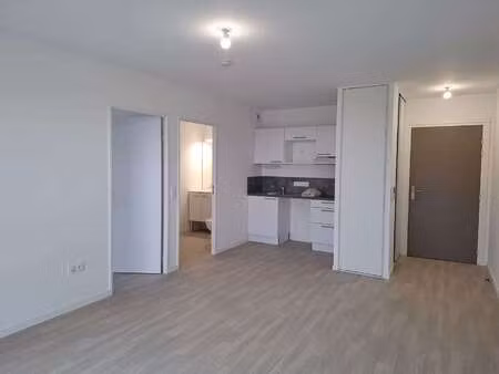 location appartement 2 pièces à laval (53000) : à louer 2 pièces / 39m² laval