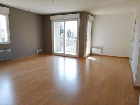 location appartement 4 pièces à saint-sébastien-sur-loire ouche quinet (44230) : à louer 4
