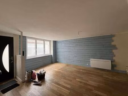 location maison à saint-étienne-de-montluc (44360) : à louer / 92m² saint-étienne-de-montl