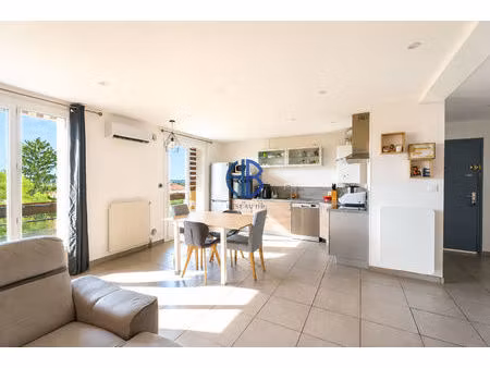 appartement saint laurent de mure 4 pièce(s) 80 m2