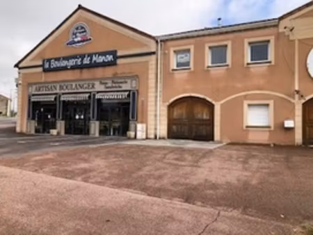 local commercial 1 pièce - 1100 m²