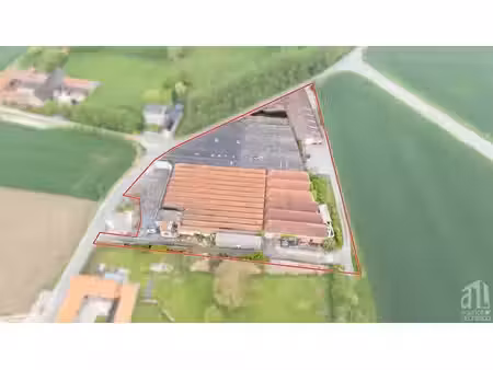 plusieurs entrepôts modulables entre 100& 10.000m² templeuve