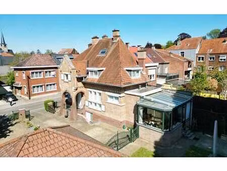 charmante maison  agréable véranda et jardin exceptionnel !
