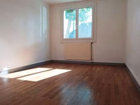 location appartement 4 pièces meublé à nantes pont du cens - petit port (44000) : à louer 