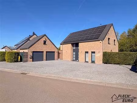 maison unifamiliale