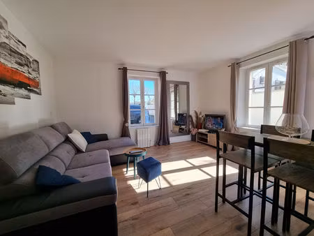 studio meublé 24.63m² + parking