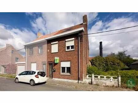 maison à rénover avec énorme potentiel à dottignies !