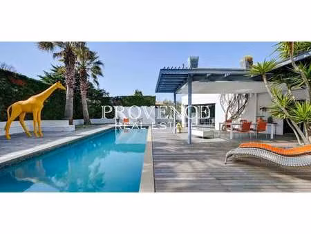 maison avec piscine et jardin marseille 8ᵉ (13)