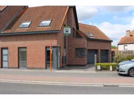 comfortabel éénslaapkamerappartement met garage