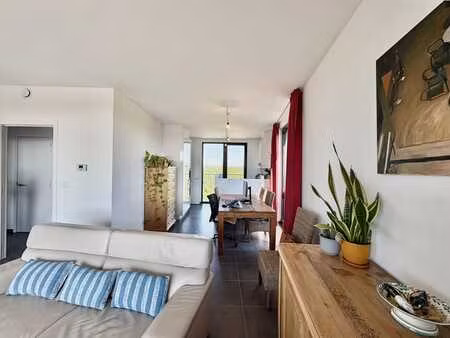 twee-slaapkamer appartement met terras