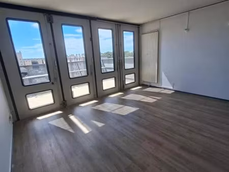 location appartement 3 pièces 96 m² à nîmes (30000)